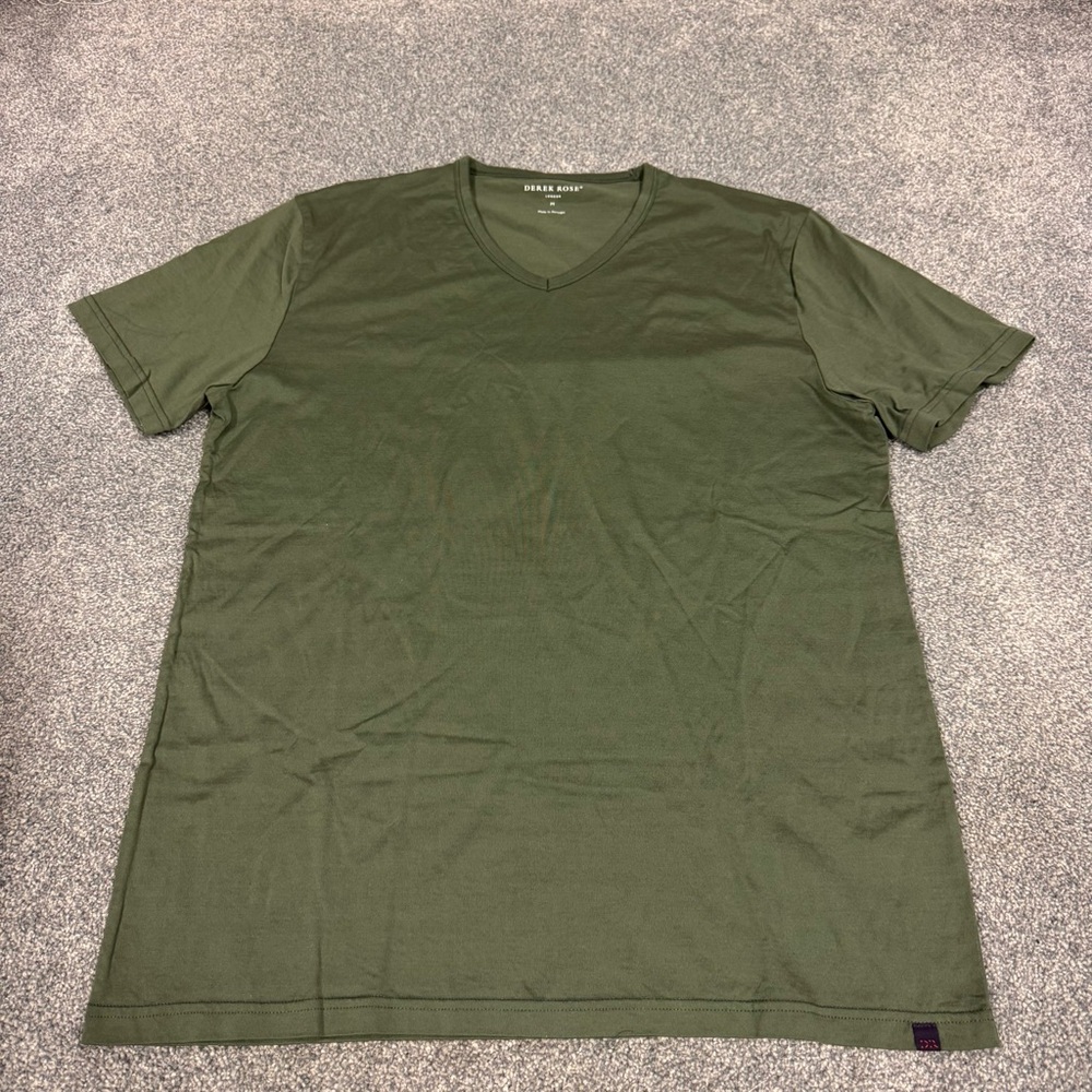 $133 Derek Rose Shirt Mens Medium Cotton Stretch T Shirt Green V Neck